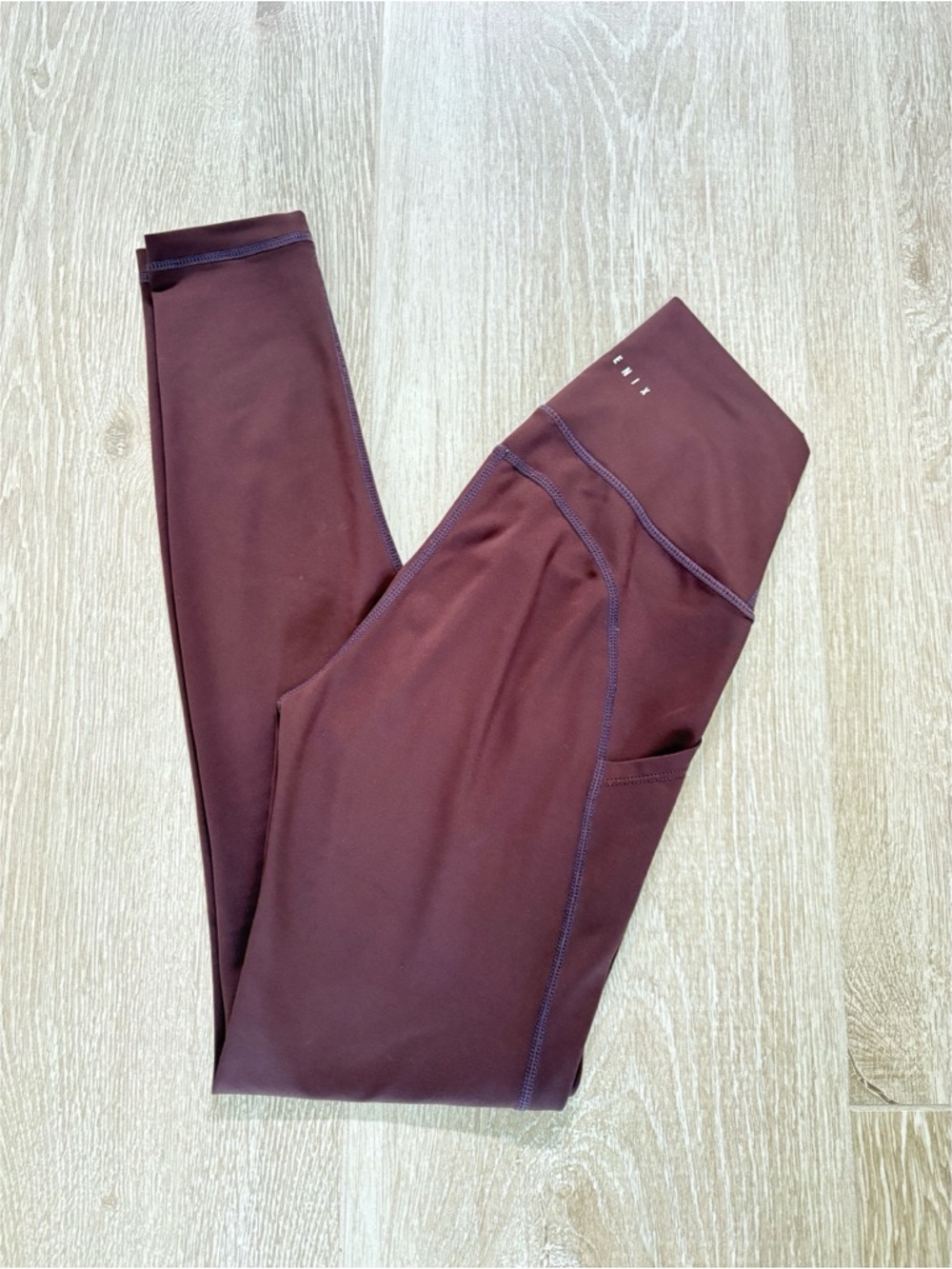 Women's High-Rise Burgundy Allfenix Leggings with Side Pocket XS